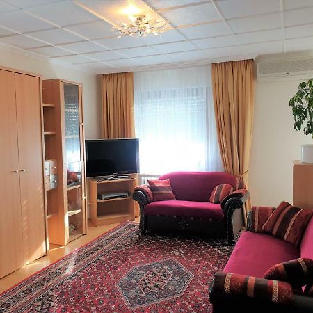 60 Qm Mit Aussicht In Konz Apartment Exterior photo